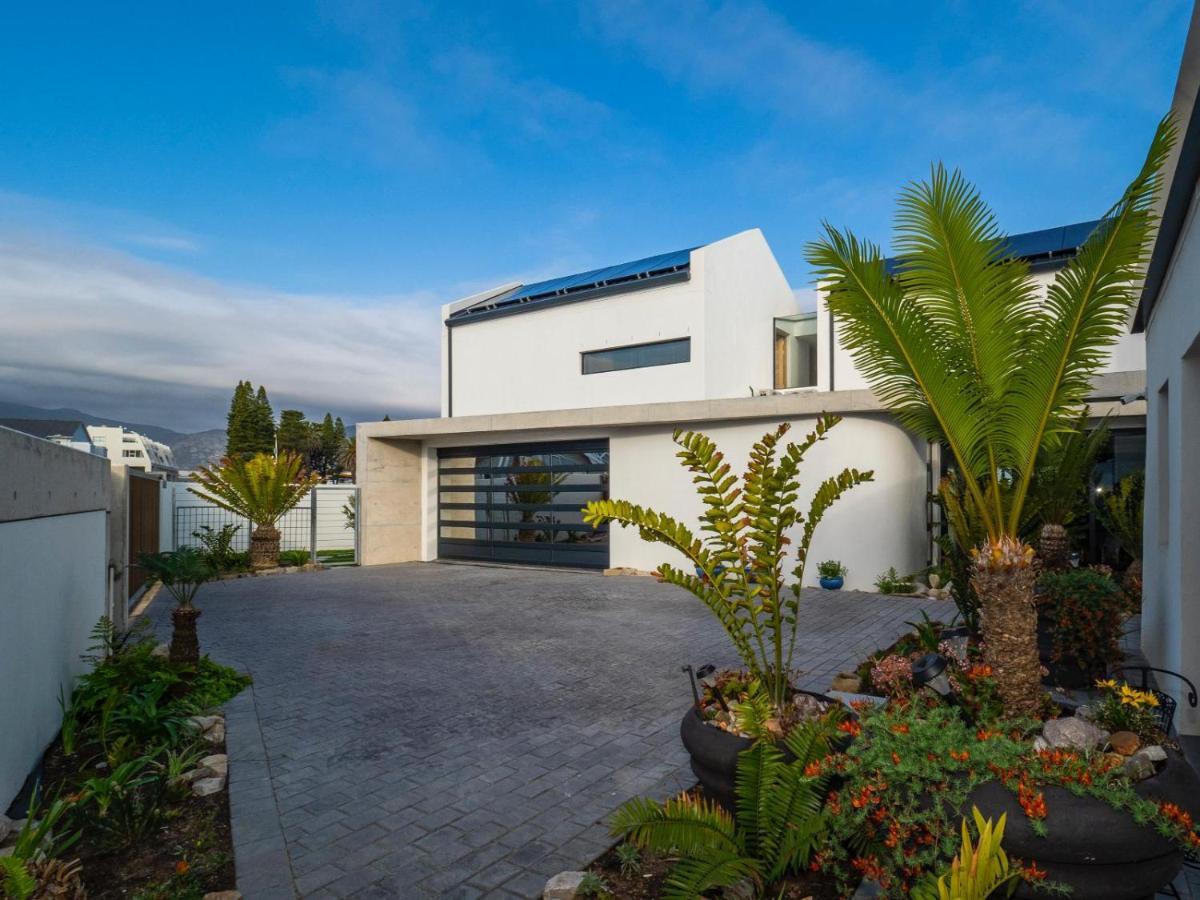 מלון הרמנוס Boutique Ocean Views - Incorporating Wendy'S מראה חיצוני תמונה